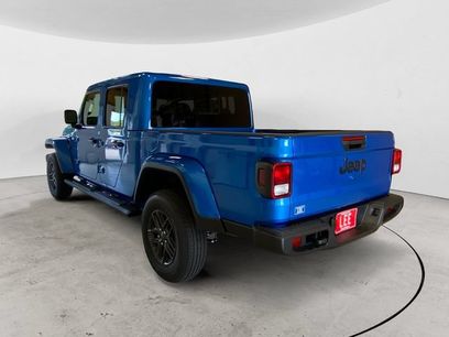 New 2025 Jeep Gladiator Sport