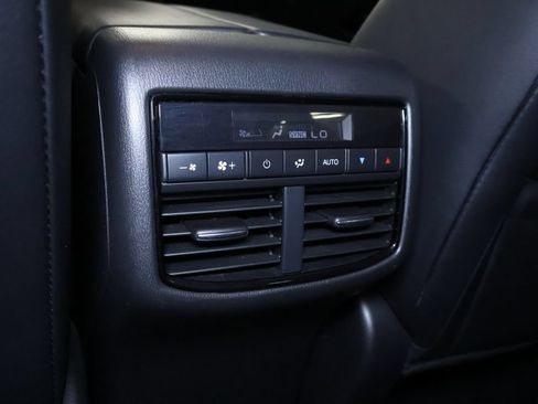Used 2023 MAZDA CX-9 Touring Plus AWD/4WD image 17