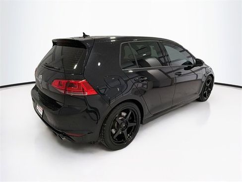 Used 2017 Volkswagen Golf 4-Door image 7