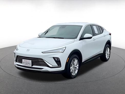 Used 2025 Buick Envista Preferred image 7