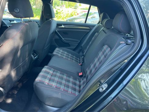Used 2015 Volkswagen GTI S FWD image 10