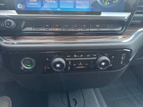 Used 2022 Chevrolet Silverado 1500 LT w/ Protection Package image 12