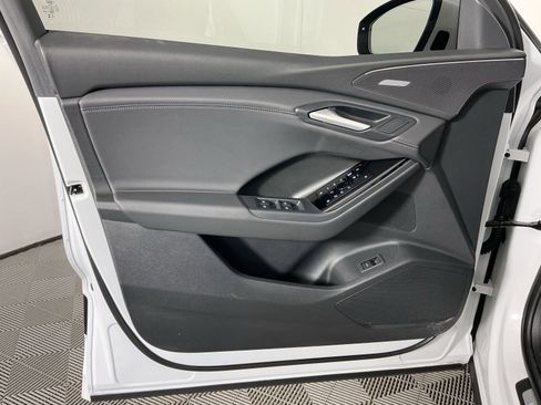 Used 2025 Audi Q6 e-tron Prestige w/ Black Warm Weather Package image 19