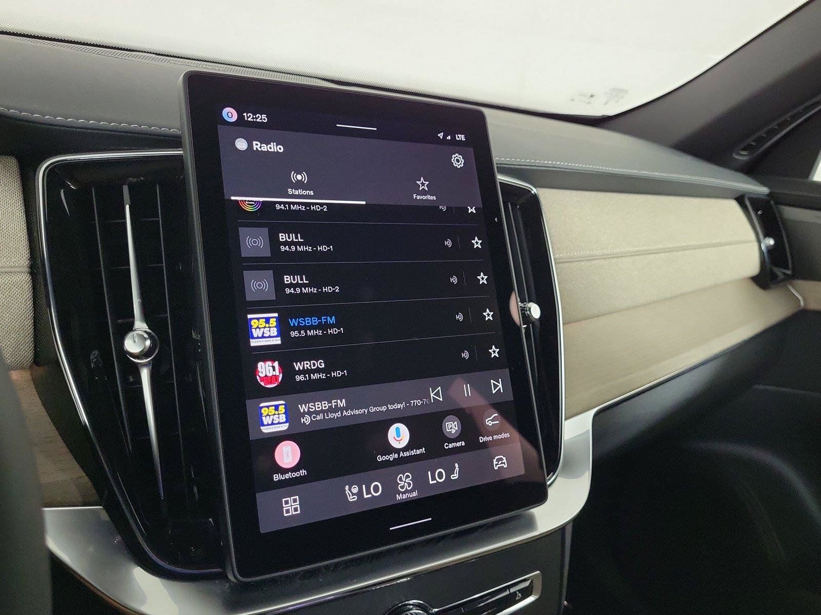 Certified 2026 Volvo XC90 B6 Plus AWD/4WD image 28