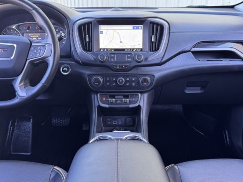 Used 2022 GMC Terrain AT4 w/ Infotainment Package II image 7