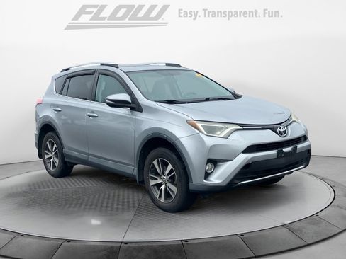Used 2016 Toyota RAV4 XLE AWD/4WD image 1