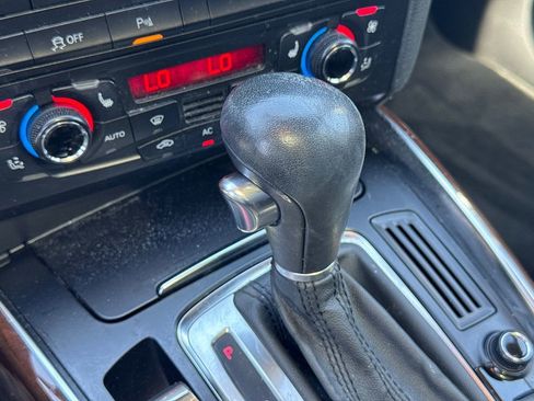 Used 2012 Audi Q5 3.2 Premium Plus w/ Audi MMI Navigation Plus Pkg AWD/4WD image 30