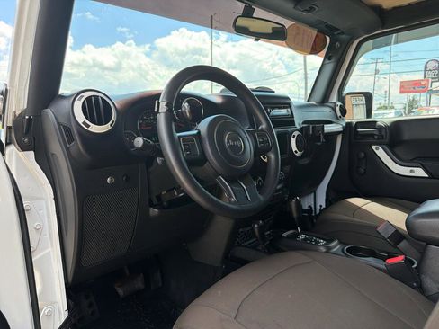 Used 2015 Jeep Wrangler Sport AWD/4WD image 10