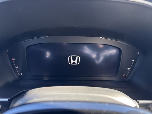 Used 2025 Honda Pilot Black Edition image 26