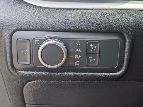 Used 2022 Ford Explorer XLT AWD/4WD image 23