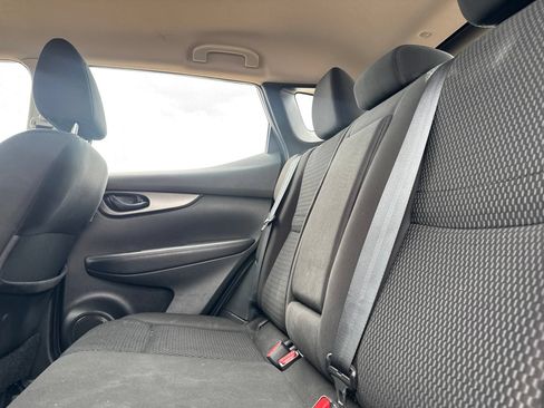 Used 2022 Nissan Rogue Sport S FWD image 35