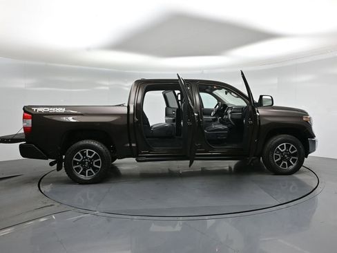 Used 2020 Toyota Tundra Limited w/ Limited Premium Package image 5