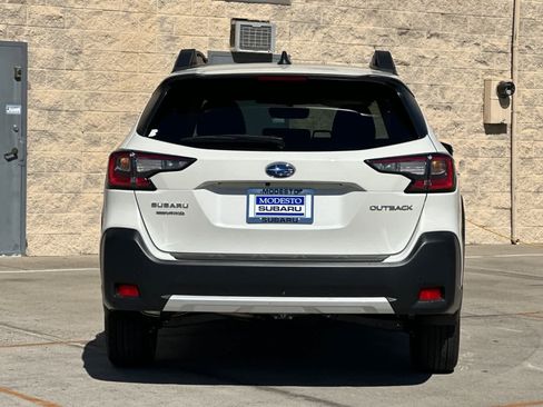 New 2025 Subaru Outback Limited image 4