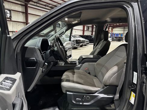 Used 2018 Ford F150 XLT w/ Equipment Group 302A Luxury image 13