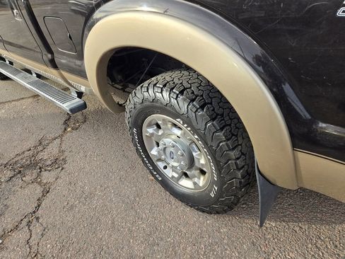 Used 2014 Ford F250 Lariat w/ Chrome Package image 6