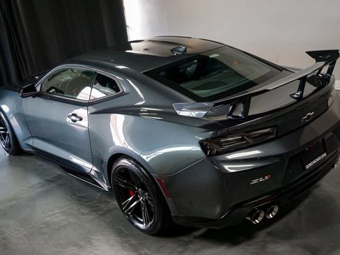 Used 2018 Chevrolet Camaro ZL1 image 70