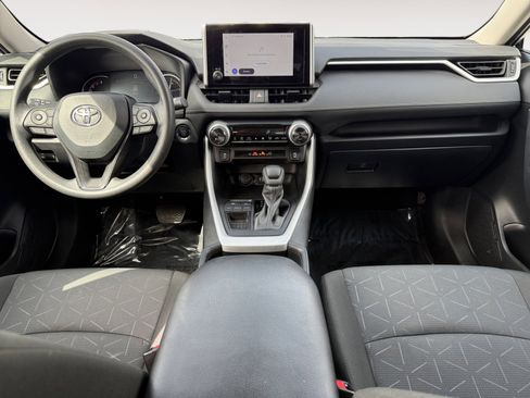Used 2025 Toyota RAV4 XLE FWD image 15