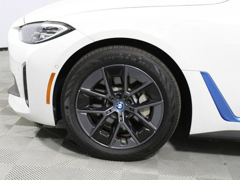 Used 2023 BMW i4 eDrive35 w/ Premium Package RWD image 39