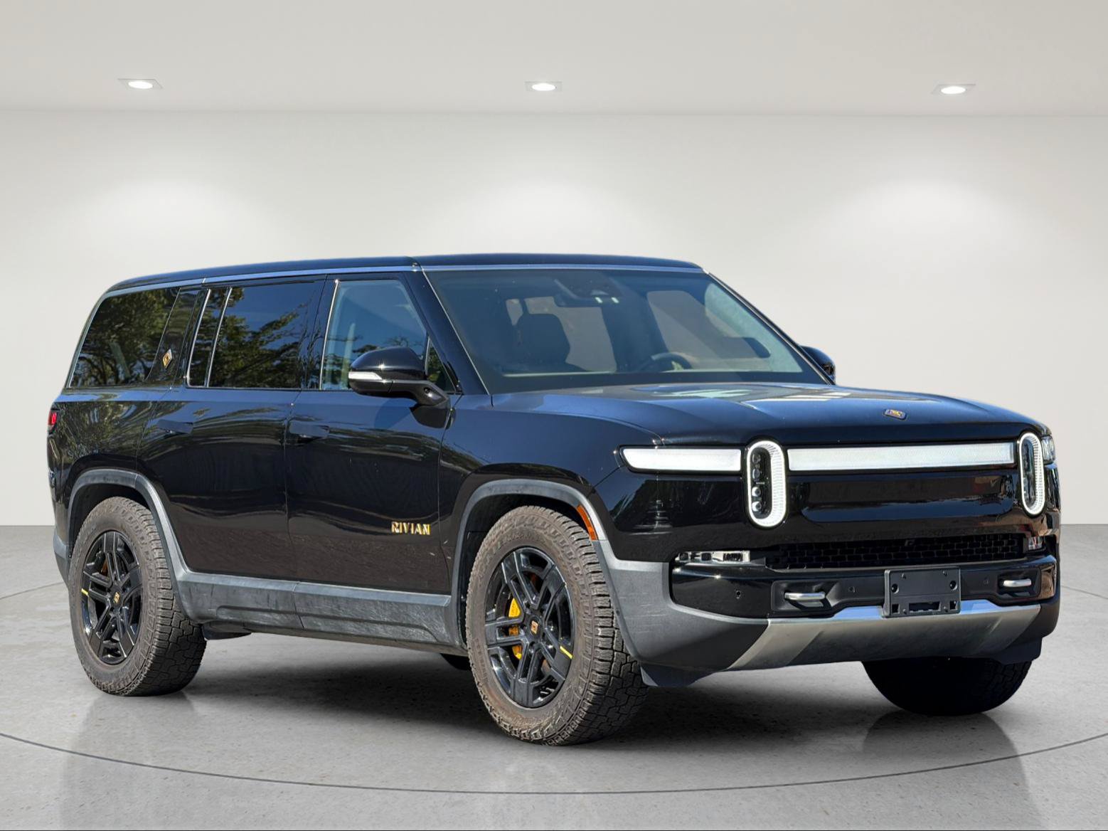 Used 2023 Rivian R1S Adventure Quad AWD/4WD image 7