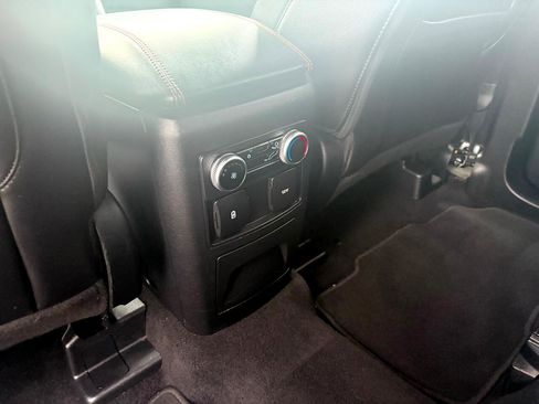 Used 2023 Ford Explorer ST-Line w/ Class IV Trailer Tow Package image 38