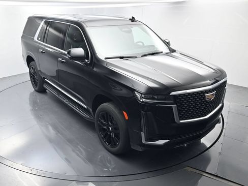 Used 2024 Cadillac Escalade ESV Premium Luxury RWD image 37