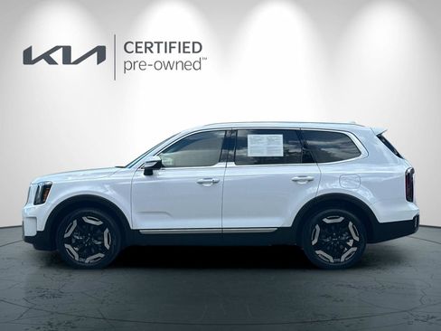 Certified 2023 Kia Telluride EX w/ EX Captain's Chair Package FWD image 7