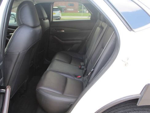 Used 2021 MAZDA CX-30 FWD 2.5 S w/ Premium Package image 22