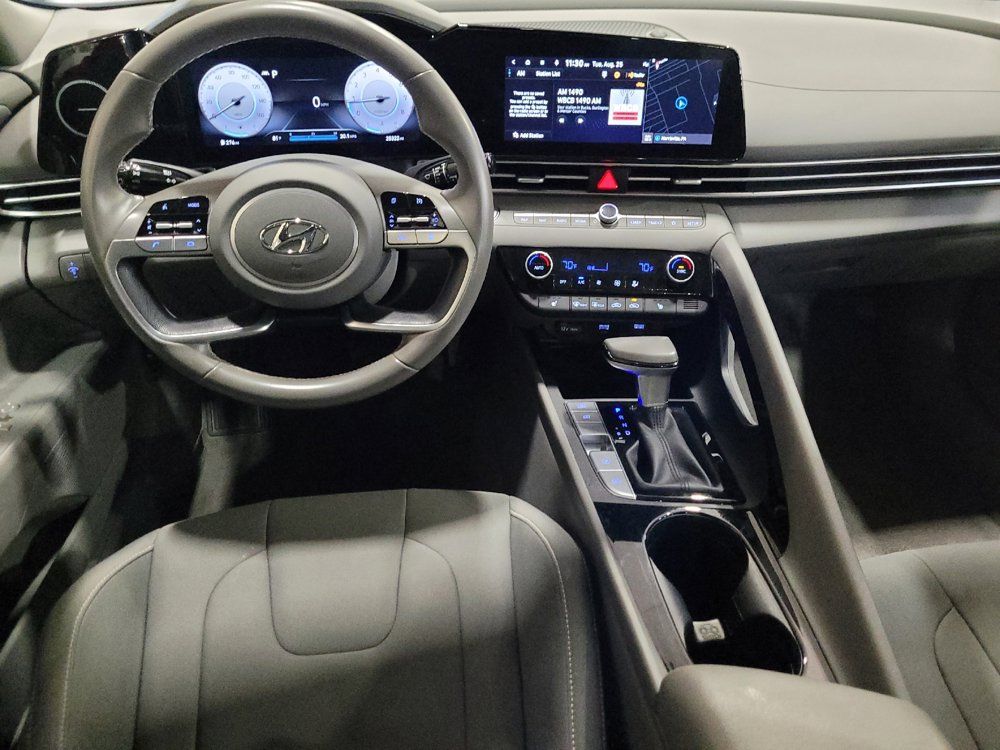 Used 2023 Hyundai Elantra SEL w/ Convenience Package FWD image 22