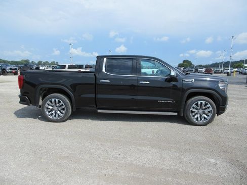 New 2026 GMC Sierra 1500 Denali w/ Denali Reserve Package AWD/4WD image 3