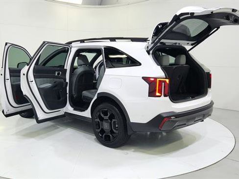 Used 2025 Kia Sorento SX Prestige w/ Sage Leather Package image 32