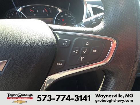 Used 2022 Chevrolet Equinox LT FWD image 19