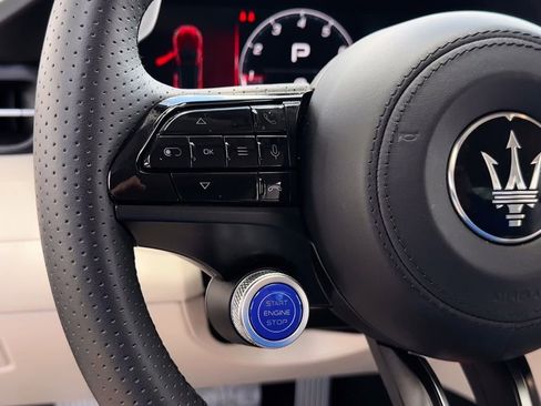 Used 2024 Maserati GranCabrio Trofeo AWD/4WD image 36