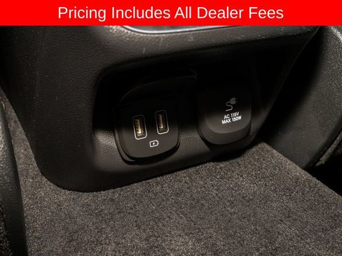 Used 2022 Genesis GV70 3.5T Sport w/ Sport Advanced Package AWD/4WD image 9