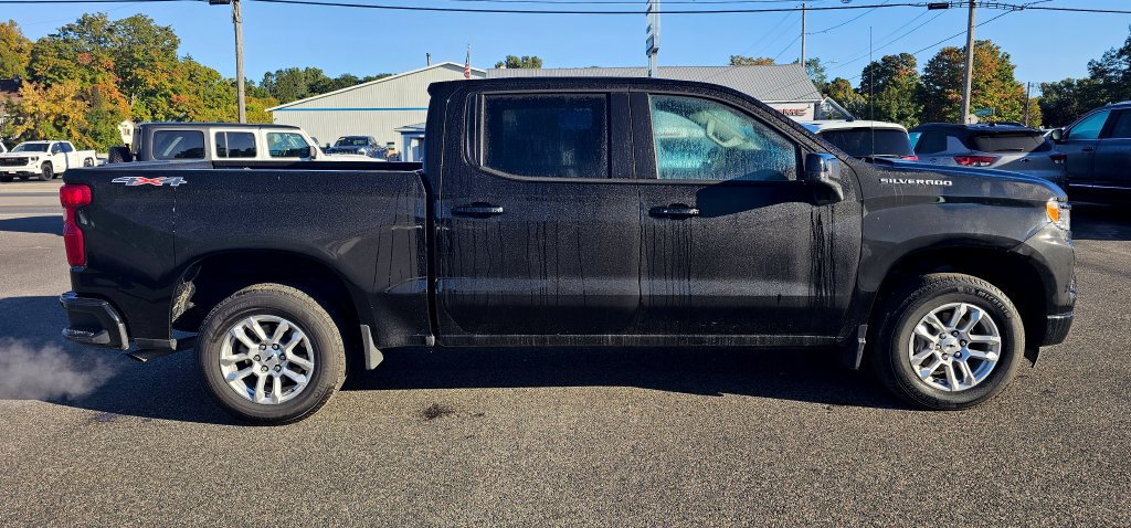 Used 2026 Chevrolet Silverado 1500 RST AWD/4WD image 9