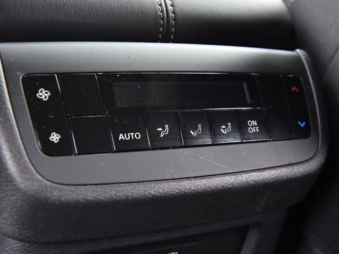 Certified 2025 Nissan Pathfinder SV w/ SV Premium Package image 24