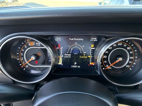 Used 2023 Jeep Wrangler Unlimited Rubicon 392 w/ Trailer Tow Package AWD/4WD image 30