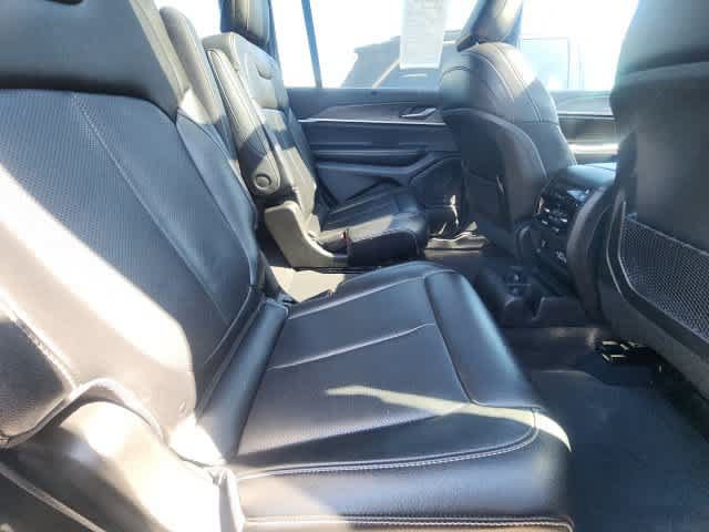 Used 2024 Jeep Grand Cherokee L Limited w/ Luxury Tech Group II AWD/4WD image 10