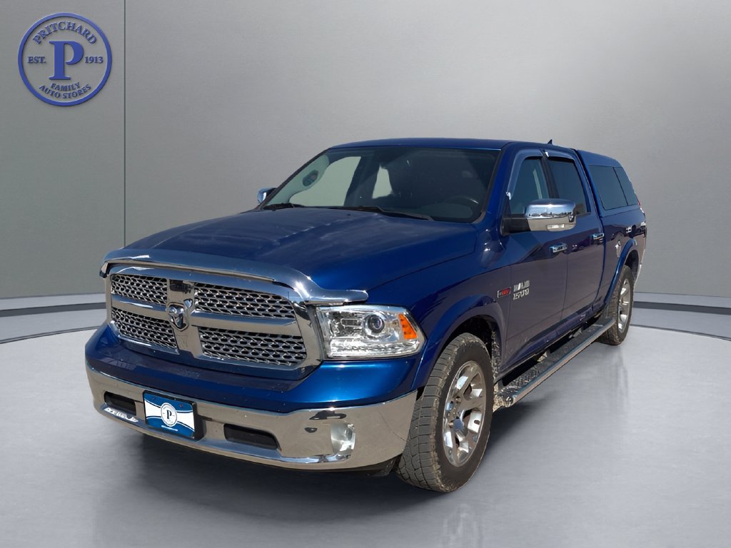 Used 2018 RAM 1500 Laramie w/ Convenience Group AWD/4WD image 3