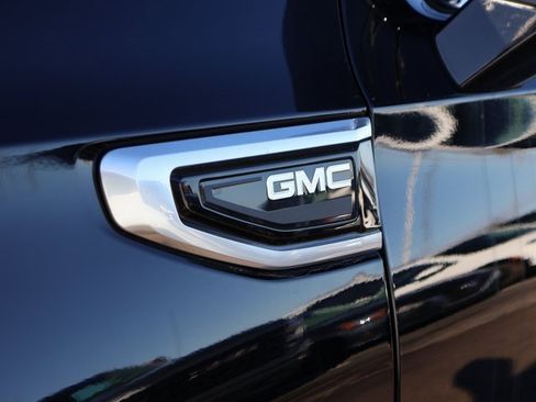Used 2021 GMC Yukon XL Denali image 3