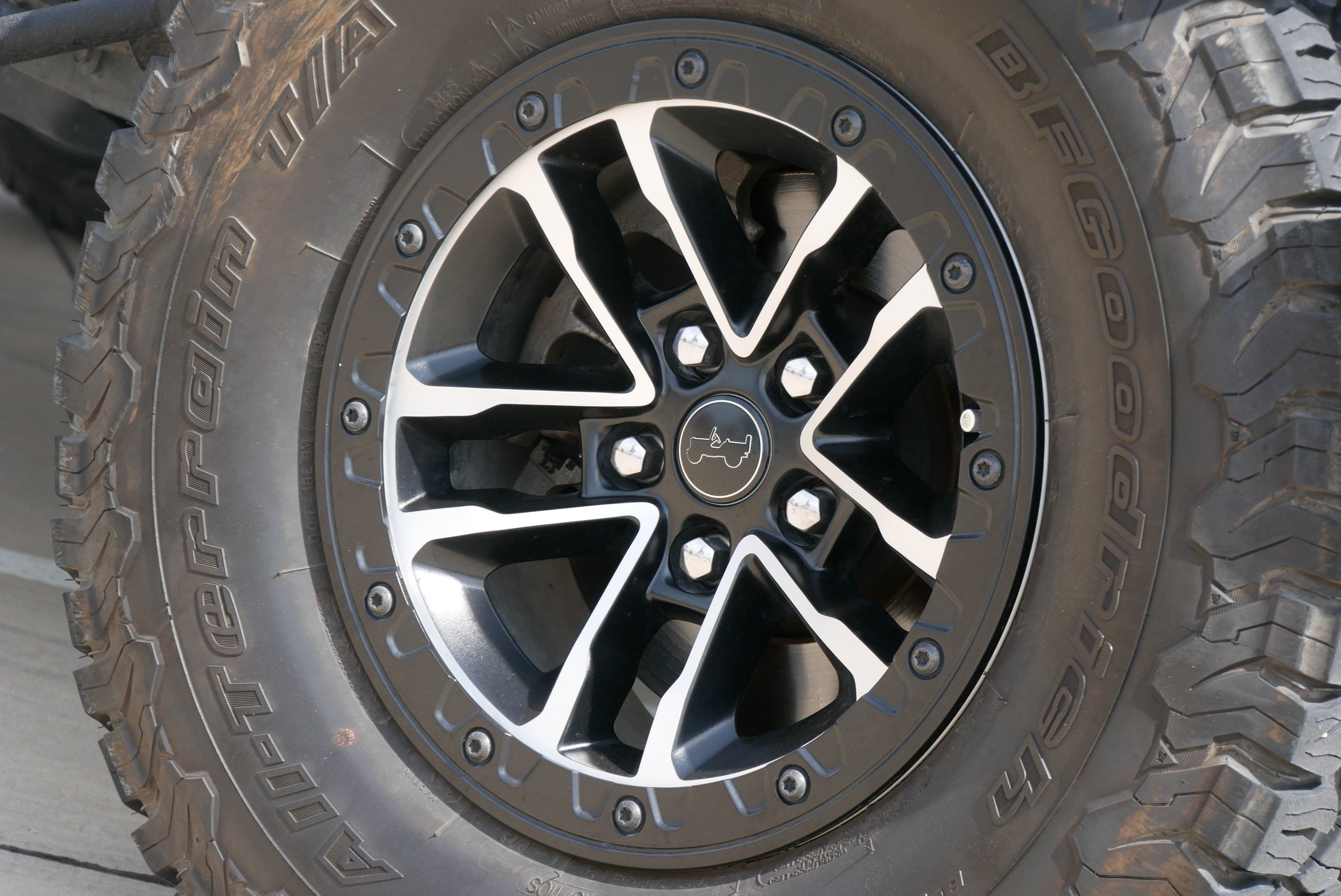 Used 2024 Jeep Wrangler Unlimited Sport AWD/4WD image 11