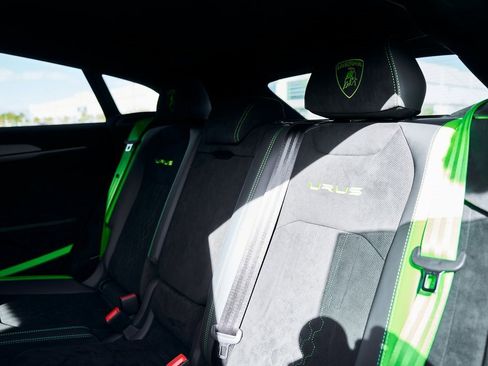 Used 2024 Lamborghini Urus Performante image 54