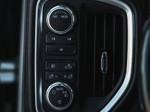 Used 2023 GMC Sierra 2500 SLE w/ SLE Convenience Package image 36