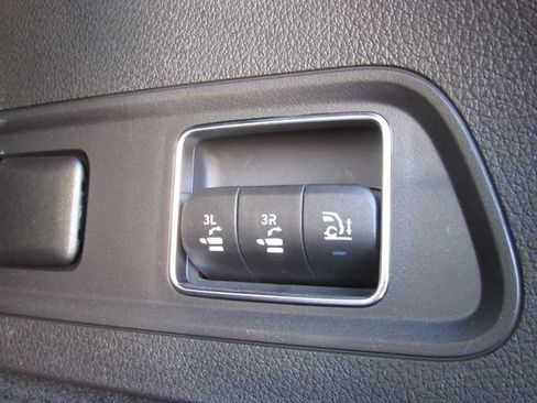 Certified 2024 Mercedes-Benz GLS 450 4MATIC image 25