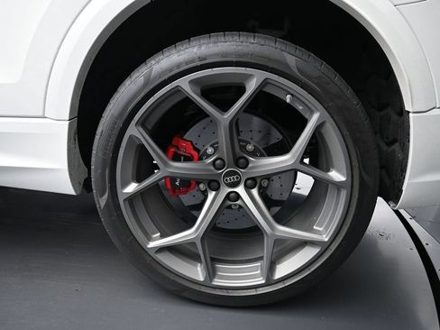 Used 2025 Audi RS Q8 performance AWD/4WD image 9