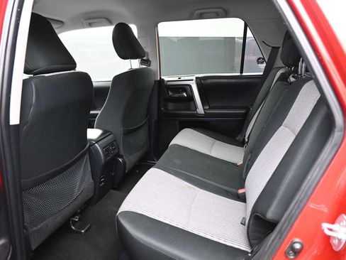 Used 2016 Toyota 4Runner SR5 AWD/4WD image 20