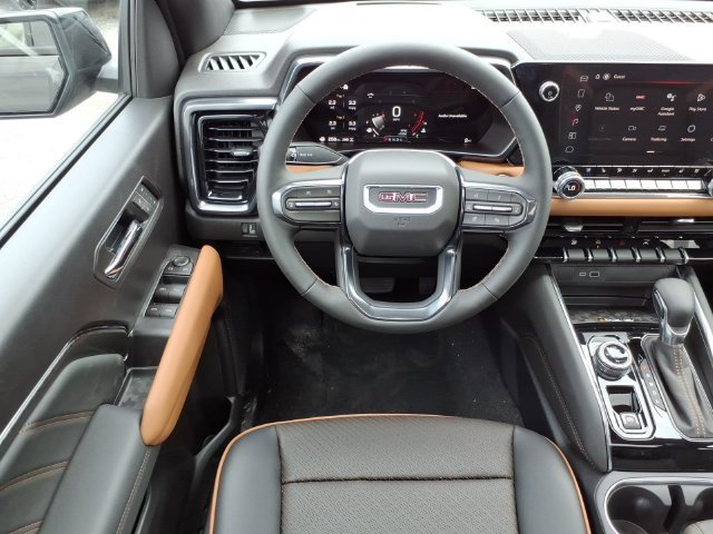 New 2026 GMC Canyon AT4 w/ Technology Plus Package AWD/4WD image 18