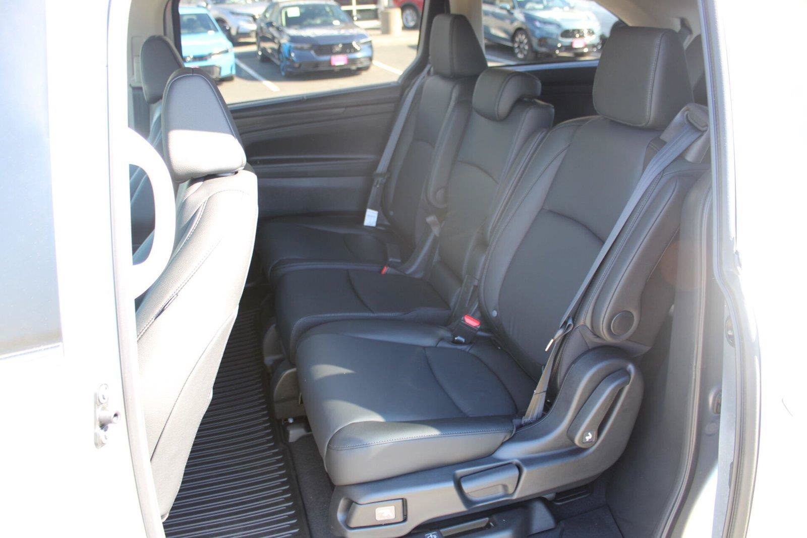 New 2026 Honda Odyssey EX-L image 16