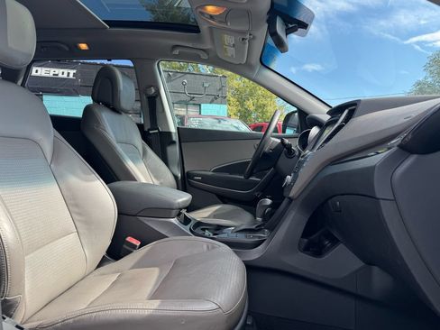Used 2013 Hyundai Santa Fe Limited w/ Technology Pkg AWD/4WD image 9