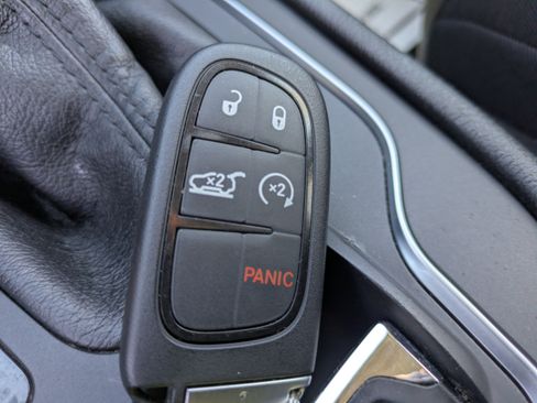 Used 2022 Jeep Cherokee Latitude Lux image 27