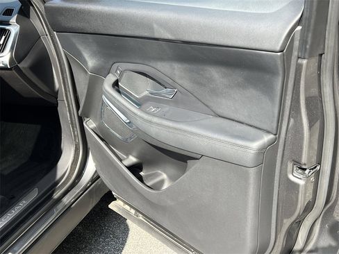 Used 2020 Jaguar E-PACE image 12